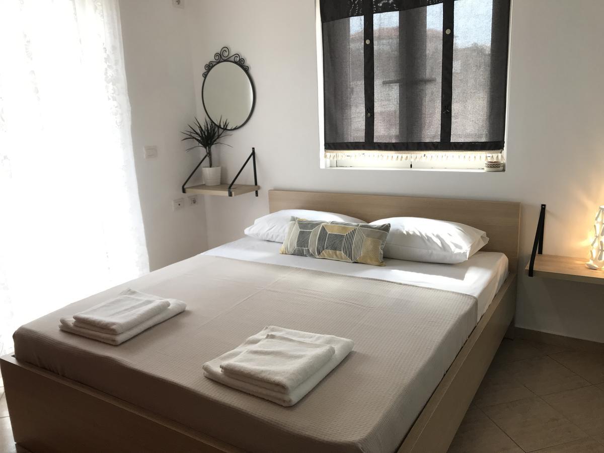 Aloe Vera Apartments Sarande Bagian luar foto